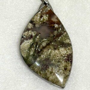 Natural Moss Agate gemstone pendant, silver tone setting, NWOT